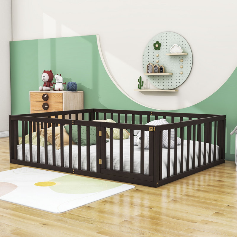 Guerriero Wooden Daybed Frame with Fence, Walnut, Queen