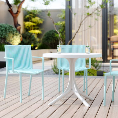 4 fauteuils empilables bleus en PP et table ronde blanche moderne de 91 cm, construction, nettoyage, /