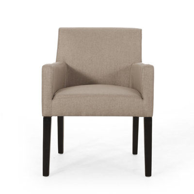 Ce fauteuil club d'une largeur de 64,77 cm mesure l 25,50 po x P 25,75 po x H 34,25 po. Comprend: un (1) fauteuil