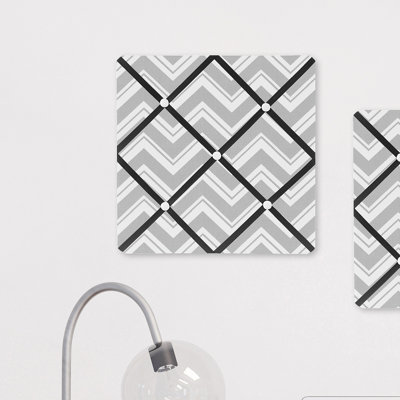 Zig Zag Wall Mounted Photo Memo Board