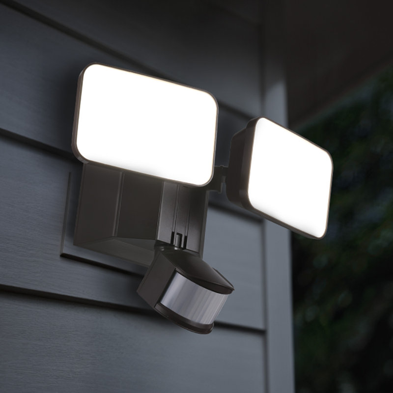 Led Flood Security Light With Gfci Outlets& Motion Sensor, Dusk To Dawn, 5000k Daylight, Bronze