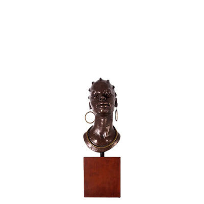 Statue de tête de femme africaine