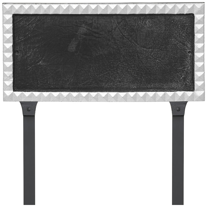 Plaque d'adresse sur une ligne rectangulaire avec piquets de pelouse Cairo, Fer suédois / argent, Oui