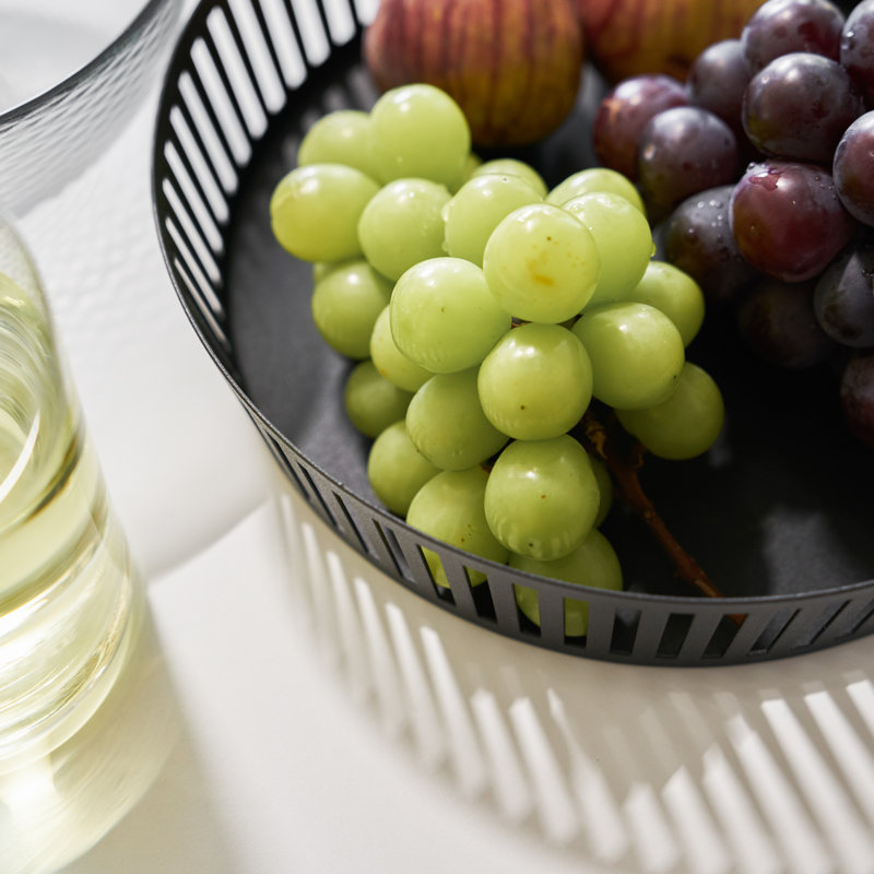 Wide White Steel Minimalist Round Fruit Basket