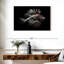 Poisson-lion sur fond noir-774069538