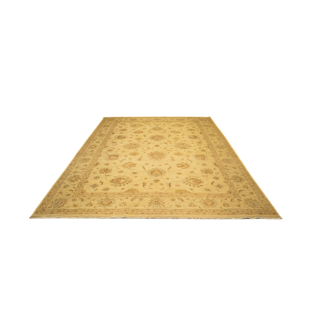 Handgefertigter Teppich Ambrey aus Wolle in Beige