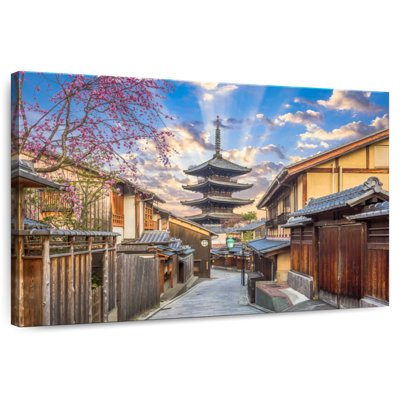 Javetta Higashiyama Japanese Temple