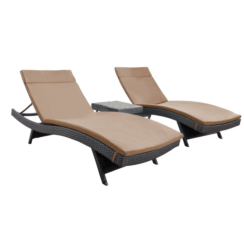 Ensemble de chaises longues inclinables 79,25 po avec coussins et table Brezza, Caramel, Gris