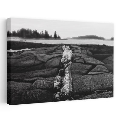 Fissures dans le Maine, paysage contemporain noir, noir et blanc, baie du Maine