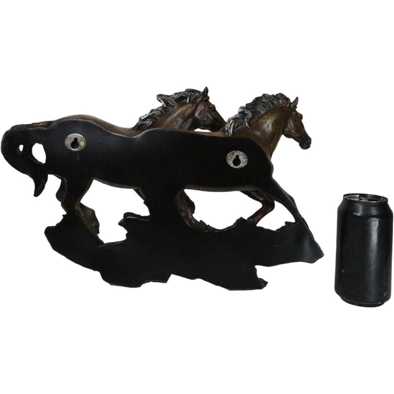 Figurine rustique en relief 16 po
