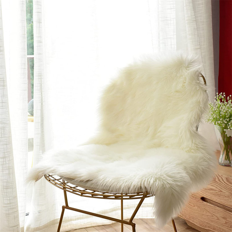 Hurteau Synthetic 60cm X 90cm Area Rug