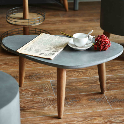 Table basse à 3 pieds Raymer