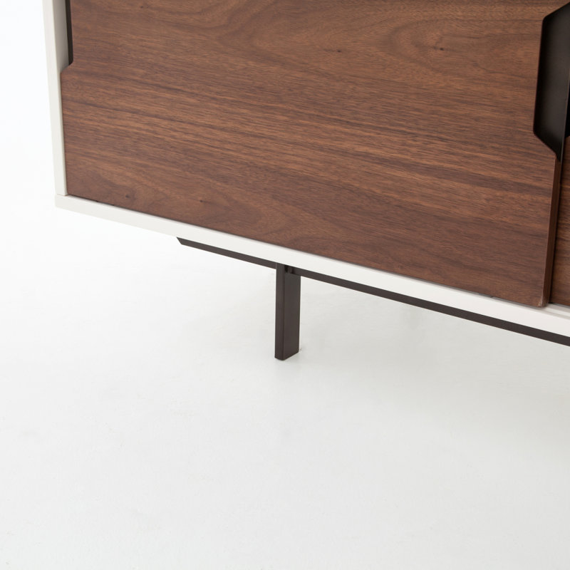 Tucker Media Console