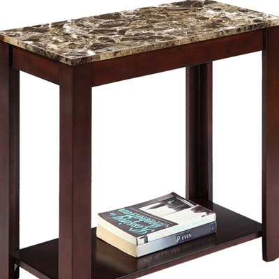 Table d'appoint en bois de 61 cm de hauteur, couleur cerisier foncé, avec motif marbré. Moderne et robuste, idéal pour un balcon. Supporte jusqu'à 113 kg. Dimensions : 30 x 61 x 61 cm. Plateau multicolore disponible. Meuble de rangement polyvalent et élégant.