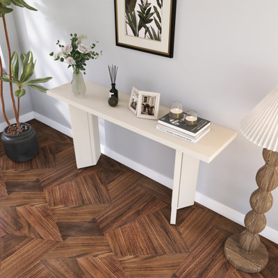 Élégante console avec placage de pin
