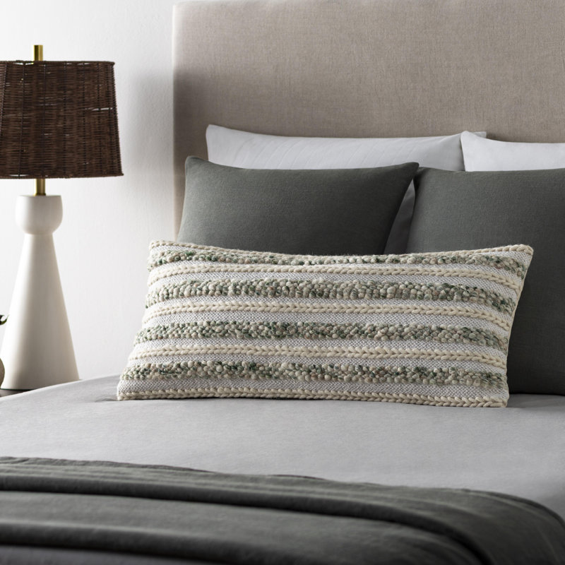 Housse de coussin lombaire à rayures Lottie, Crème / Émeraude, Mélange de duvet
