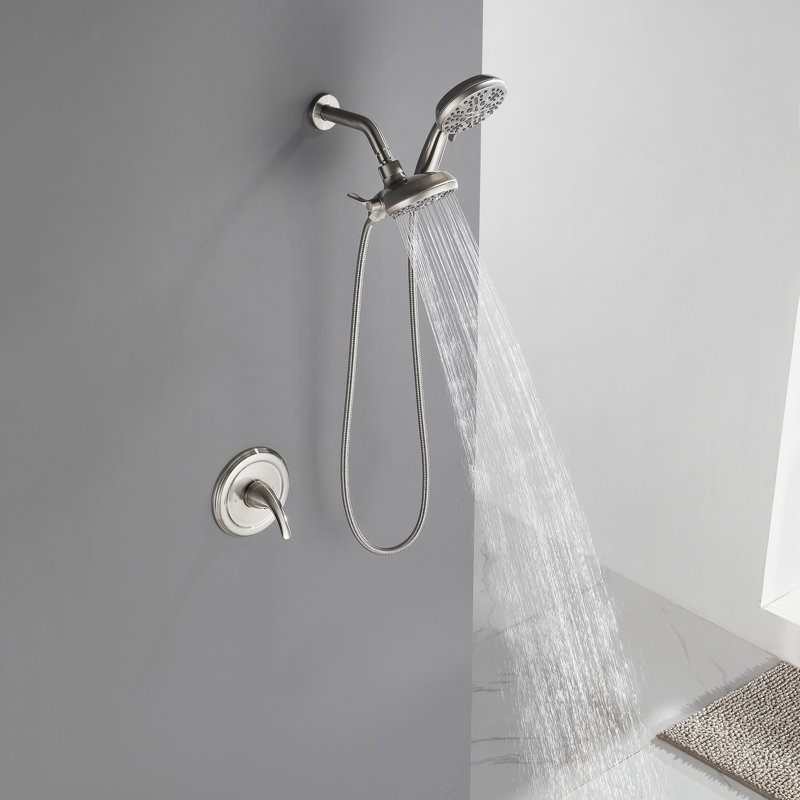 Pomme de douche à 7 voies haute pression, douche à main et douche à effet de pluie séparément ou ensemble avec soupape brute