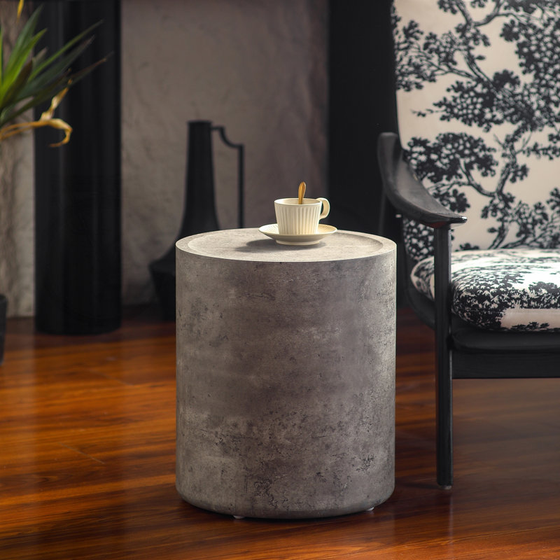 Table d'appoint ronde moderne avec finition en faux béton