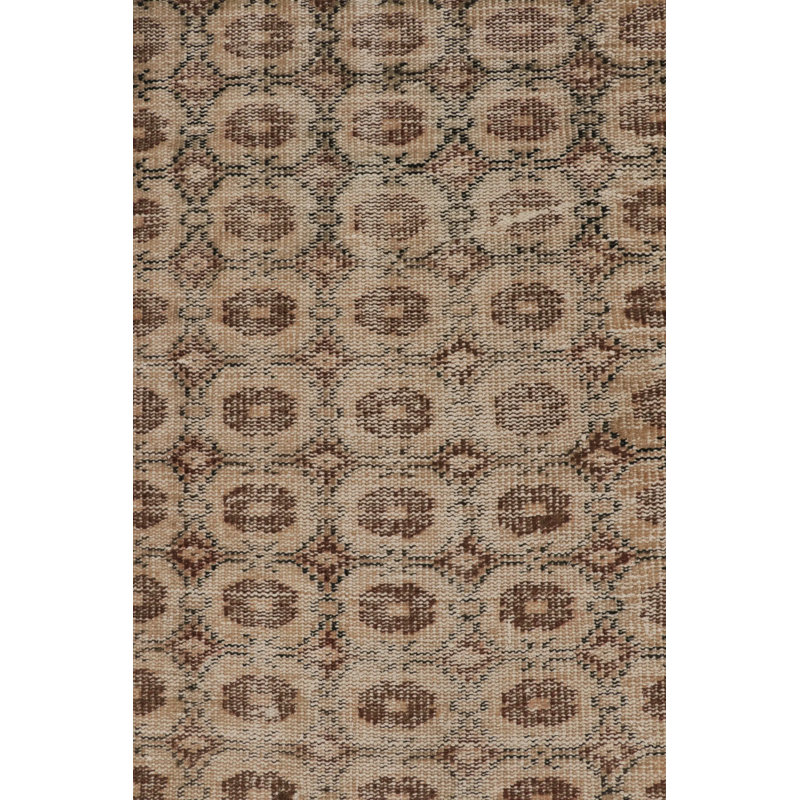 Vintage Distressed Runner Rug, Beige-Brown Allover Geometric Motif – Rug & Kilim