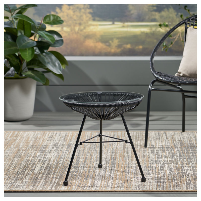 Table de bout carrée en métal noir Nusa