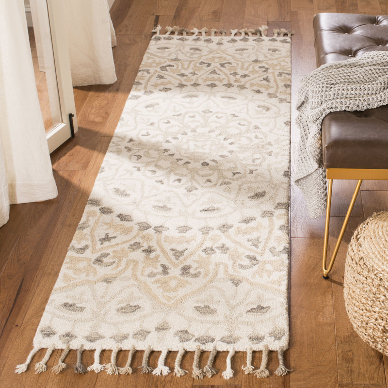 Jahiem Floral Handwoven Wool Area Rug in Ivory/Taupe, Runner 2'3" x 12'