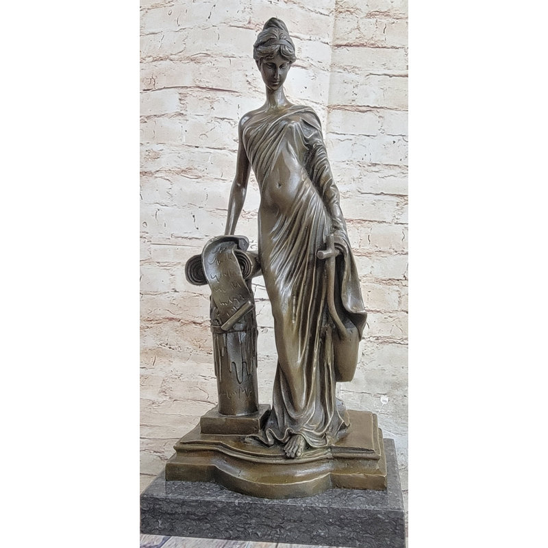 Figurines et sculptures