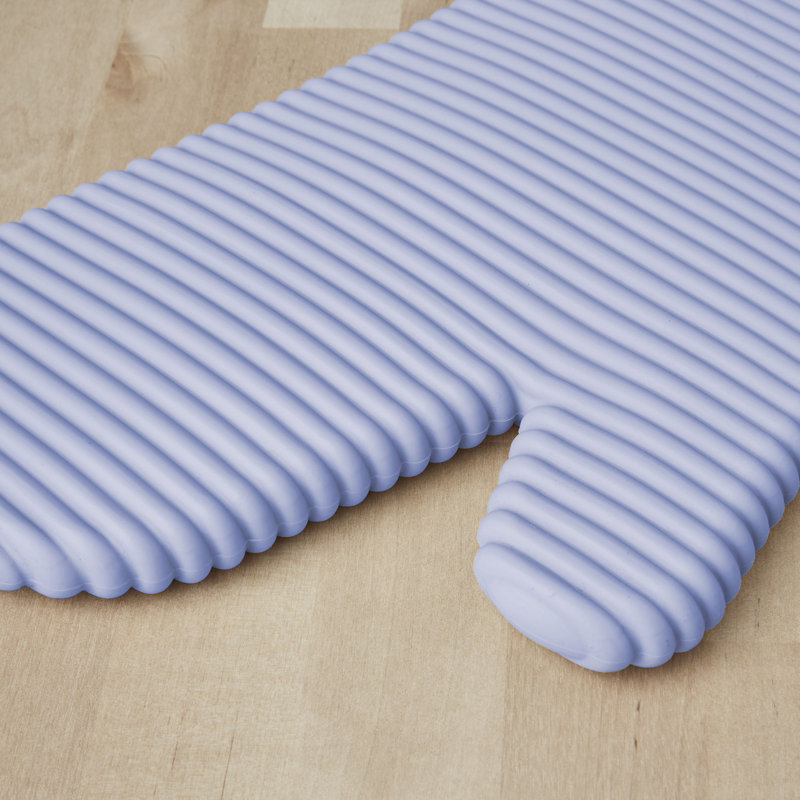 Gant de cuisine souple en silicone KitchenAid, Lavande / crème