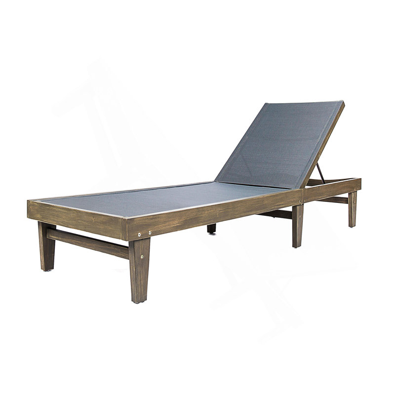 CHAISE LUNGE