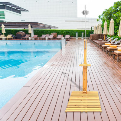 Free-Standing Outdoor Shower