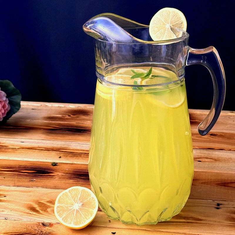 Menda 75 oz Pitcher