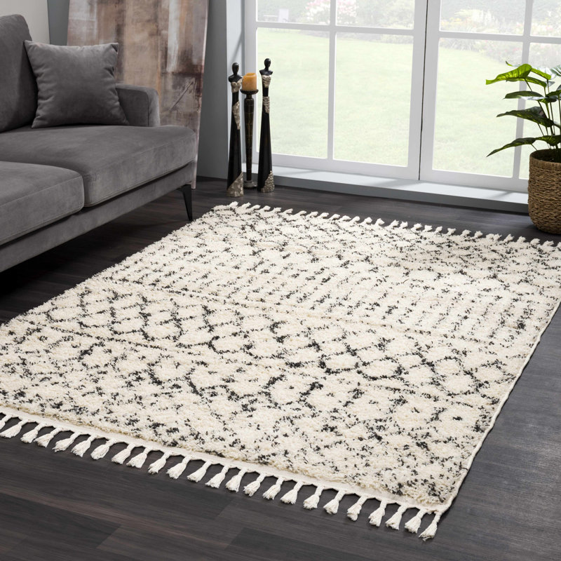 Tapis beige marocain Hildegarde, Rectangle 7 pi 10 po x 10 pi