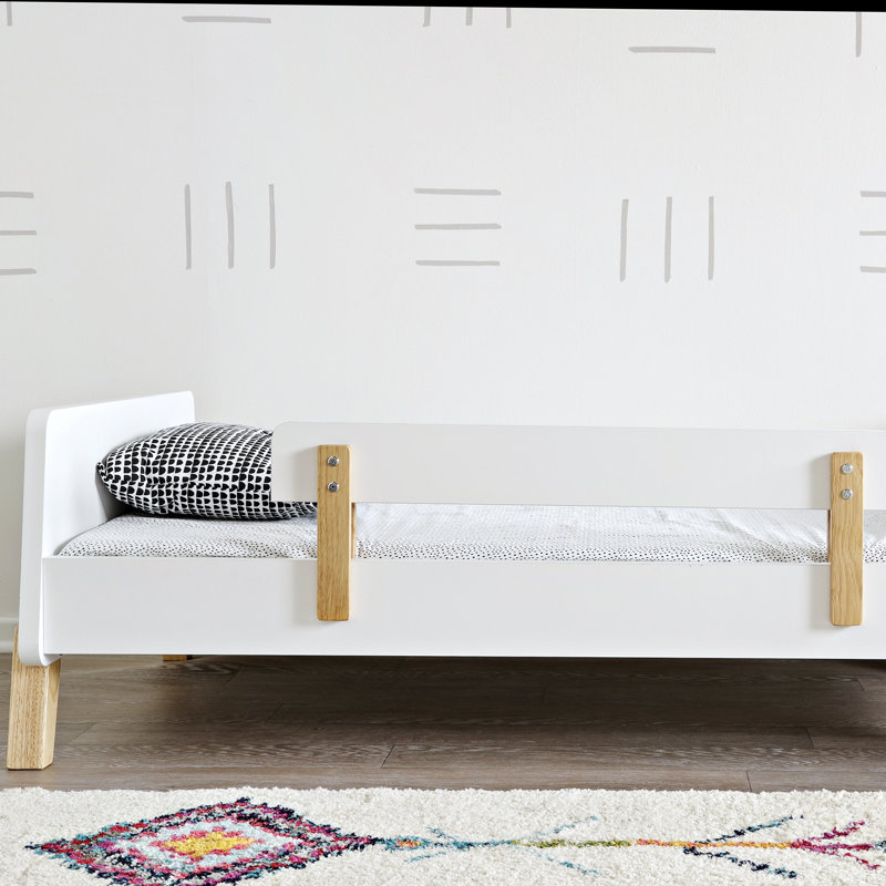 Muse Toddler Bed, White/Natural