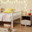 Lit de jour double en bois avec barrières de sécurité à fuseaux sur 3 côtés, plateforme à 10 lattes et pieds arrondis-891343522
