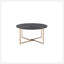 Charmante table basse à plateau en bois avec pieds robustes en métal et support en forme de X