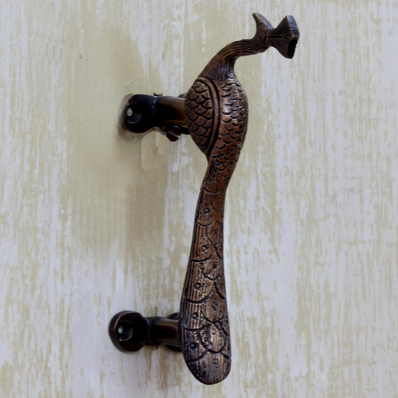 Peacock Arch Pull