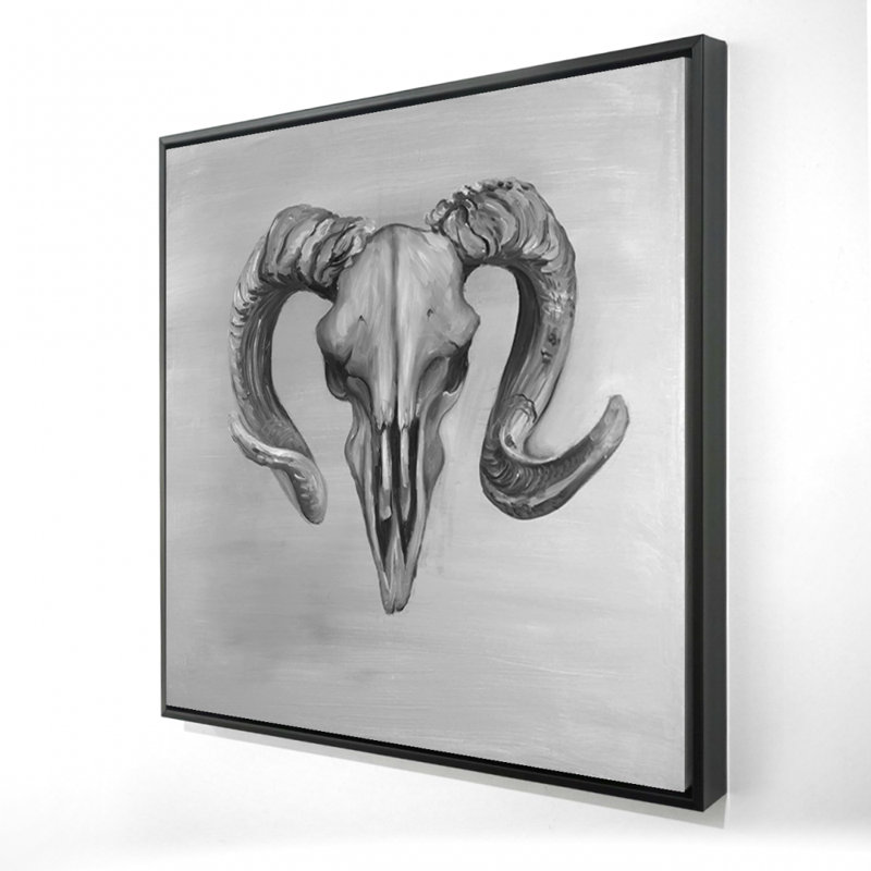 " Grayscale Aries Skull "