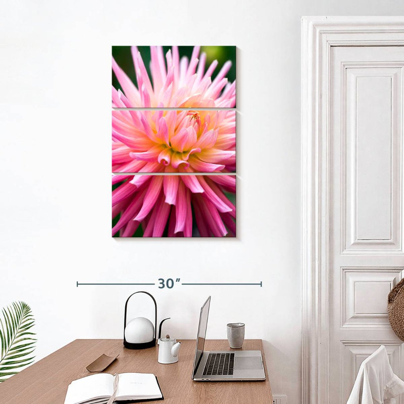 Harnek Dahlia Jeanne D'Arc, H 32 po x l 20 po
