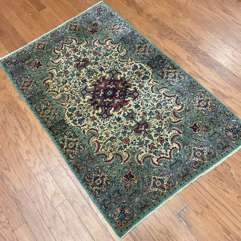  Tapis en soie Kirmon