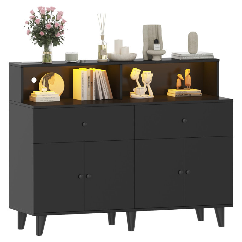 Armoire de rangement 51 po avec prises de courant et lumière DEL, table basse en bois, garde-manger autoportant avec tiroirs