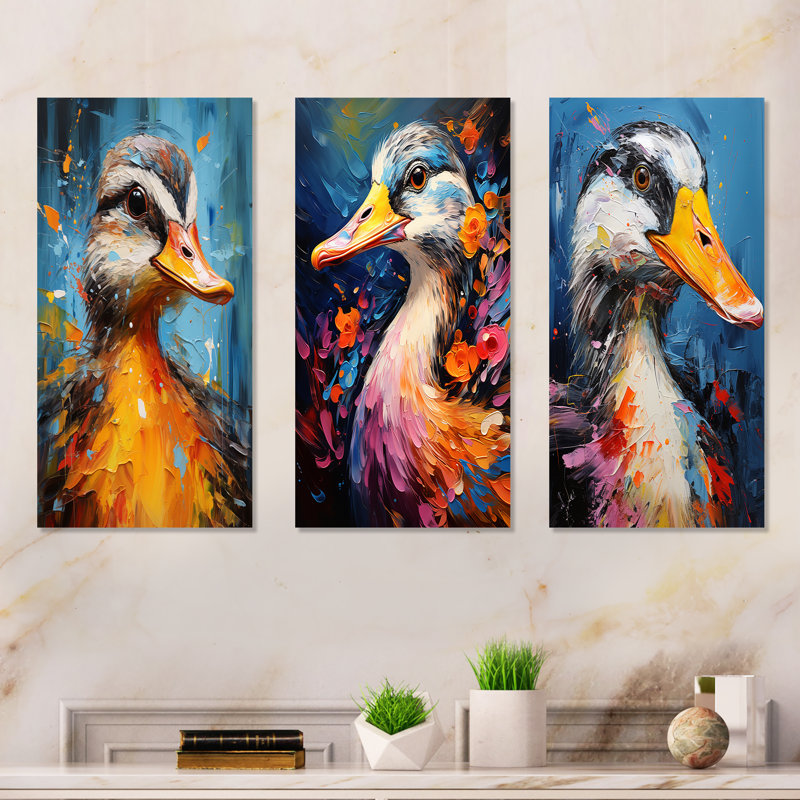Portrait de canard bleu et jaune I - ensemble de 3 décorations murales de canard, H 28 po x l 36 po, Toile tendue