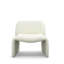 Chaise d'appoint 33 pouces, boutons dorés, dossier ailé, revêtement blanc cassé