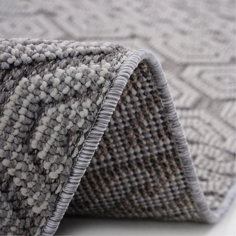 2X8 Grey Geometric Indoor / Outdoor Runner Rug, Runner 2'2" x 8'