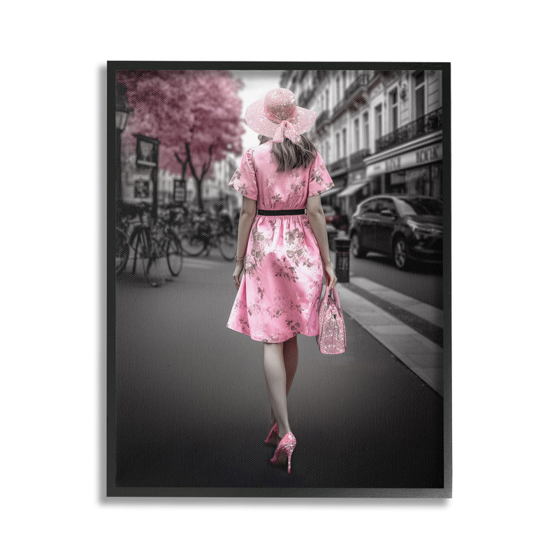 Femme branchée, giclée d'art par ZiweiLi, Giclée encadrée noir minuit, H 20 po x l 16 po