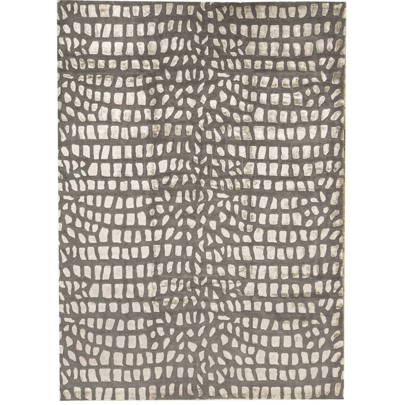 Himalayan Abstract Area Rug in Gray/Ivory