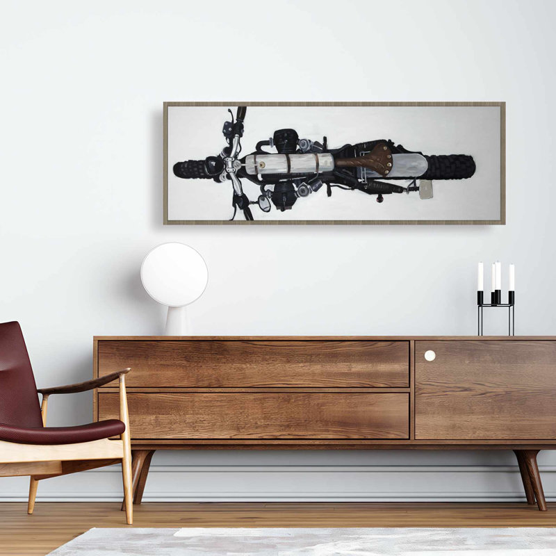 Décoration de chambre blanche | Toile de moto | Vue aérienne
