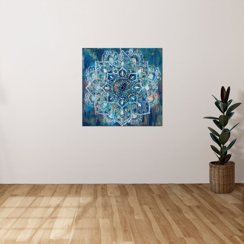 "Mandala en bleu II" par Danhui Nai, reproduction sur toile, 36" H x 36" W