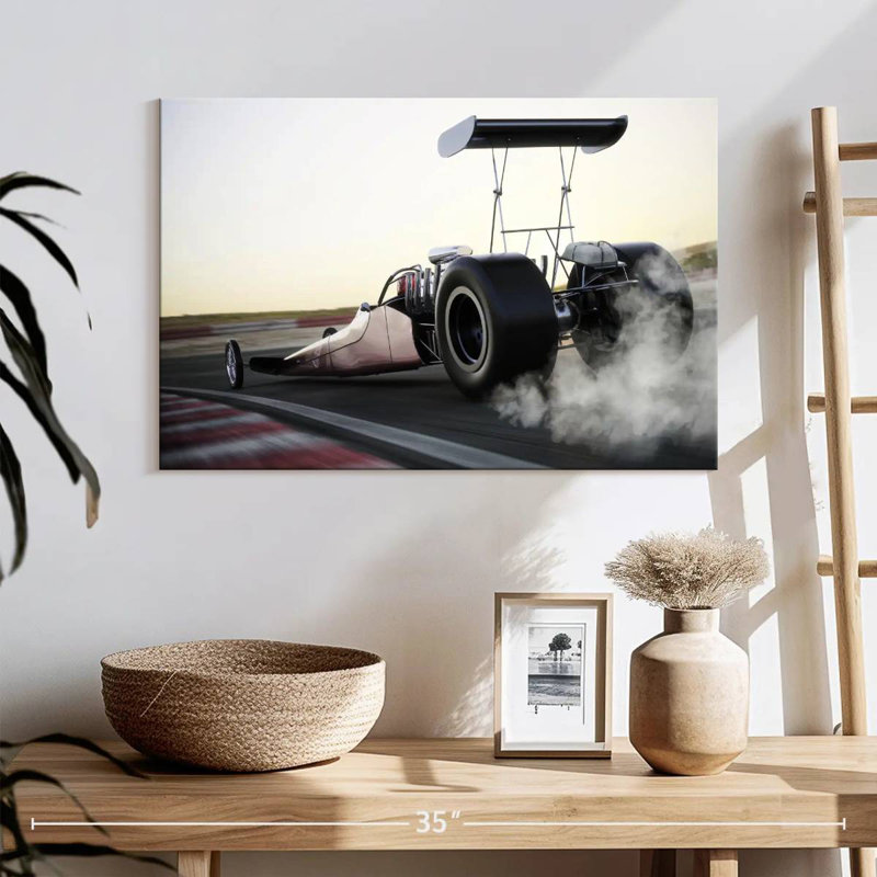 Voiture Mehar Dragster en action, H 16 po x l 24 po