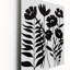 Fleurs noires et blanches II - fleurs très grandes horloges murales-715461984