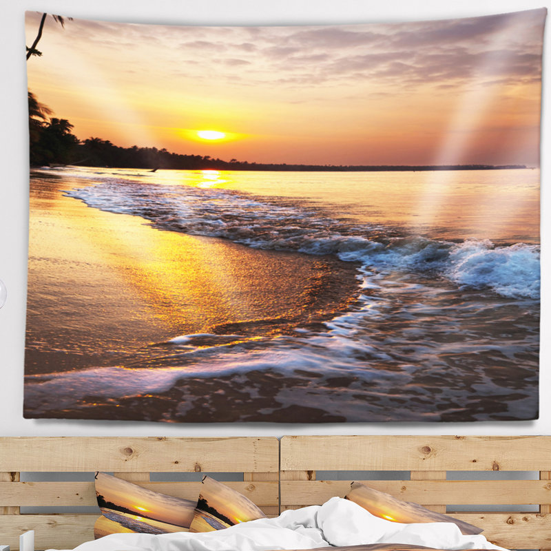 Tapisserie sur la plage, H 50 po x l 60 po