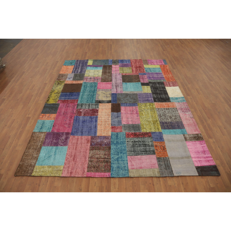 Distressed Patchwork Room Size Area Rug 8x10